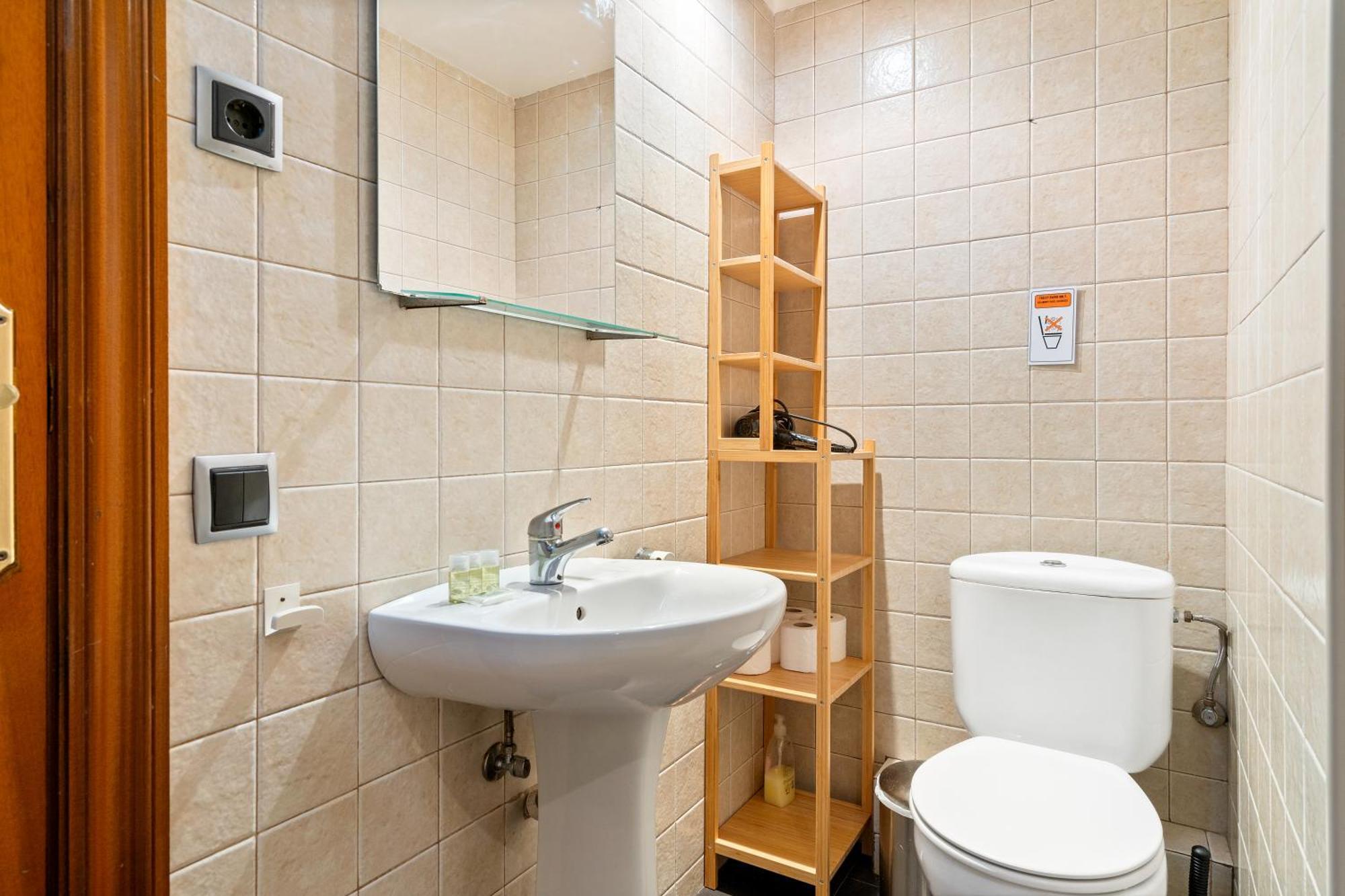バルセロナChic 3Br Retreat With Private Terraceアパートメント エクステリア 写真
